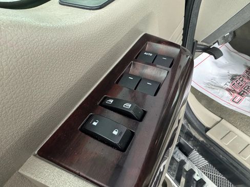 Used 2009 Ford F250 Lariat AWD/4WD image 33