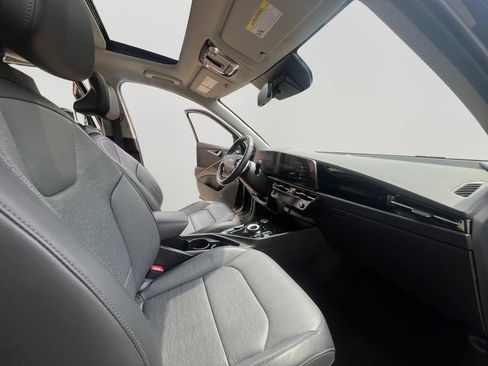 Used 2023 Kia Niro Wave w/ Wave Preserve Package FWD image 11