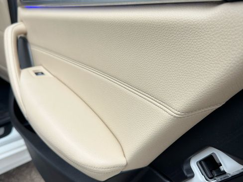 Used 2017 BMW 530i xDrive image 47