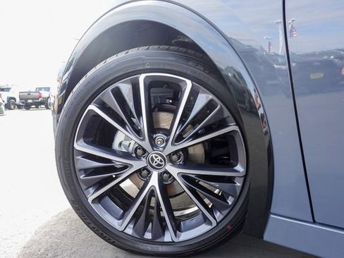 New 2026 Toyota Prius XLE image 11