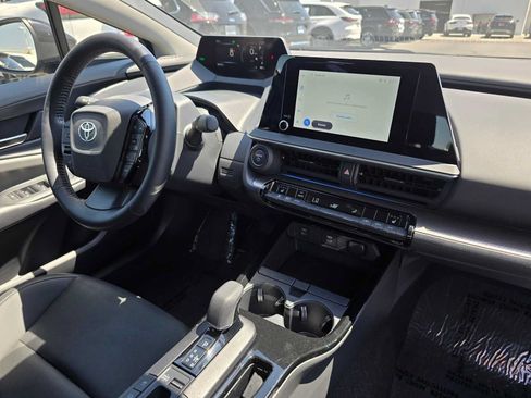 Certified 2026 Toyota Prius XLE FWD image 10