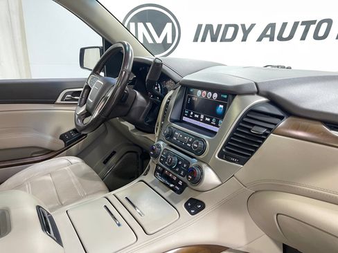 Used 2020 GMC Yukon Denali w/ Denali Premium Package AWD/4WD image 18