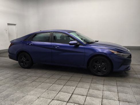 Used 2023 Hyundai Elantra SEL FWD image 11