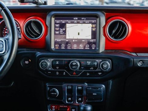 Used 2019 Jeep Wrangler Rubicon image 14