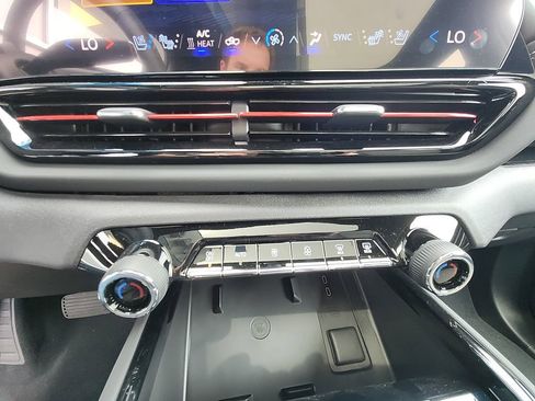 New 2026 Chevrolet Silverado EV Trail Boss AWD/4WD image 21