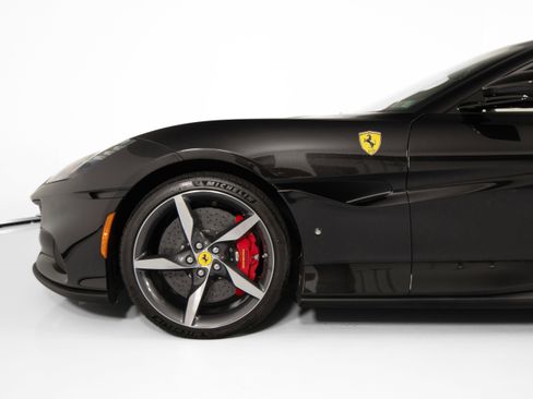 Certified 2022 Ferrari Portofino M RWD image 11