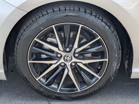 Used 2024 Toyota Camry SE image 13