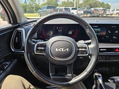 Used 2024 Kia Sorento X-Line EX AWD/4WD image 11