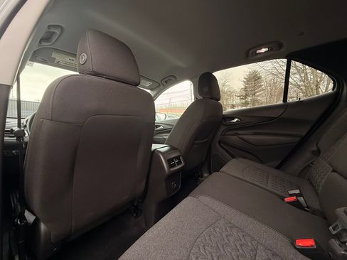 Used 2024 Chevrolet Equinox LT AWD/4WD image 16