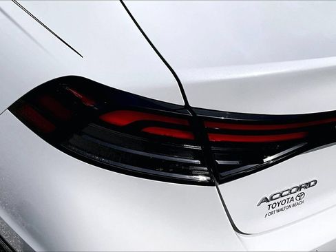 Used 2024 Honda Accord Touring image 20