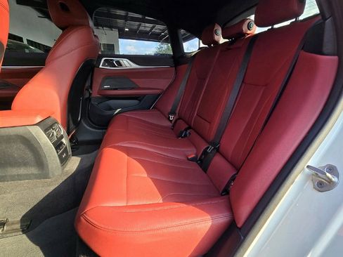 Used 2023 BMW i4 eDrive35 w/ Premium Package image 18