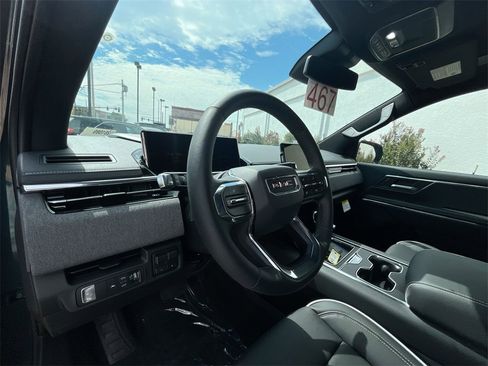 New 2026 GMC Sierra EV Elevation image 12