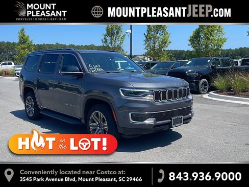Used 2024 Jeep Wagoneer 4WD w/ Premium Group I image 1