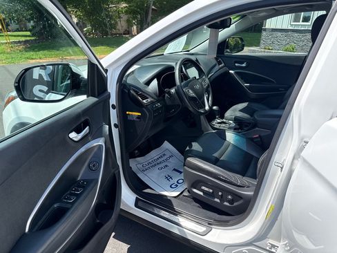 Used 2013 Hyundai Santa Fe Limited w/ Technology Pkg FWD image 9