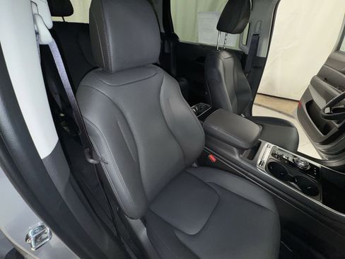 New 2026 Kia Carnival SX Prestige image 32