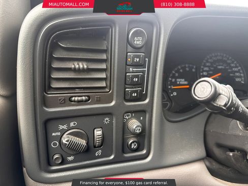 Used 2005 Chevrolet Tahoe Z71 w/ Preferred Equipment Group AWD/4WD image 16