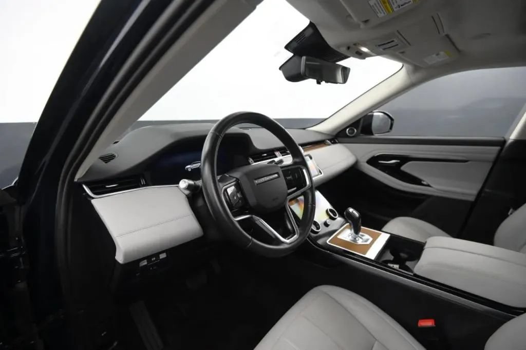 Used 2021 Land Rover Range Rover Evoque SE AWD/4WD image 38