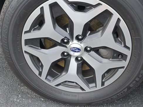 Used 2023 Subaru Forester Premium AWD/4WD image 18