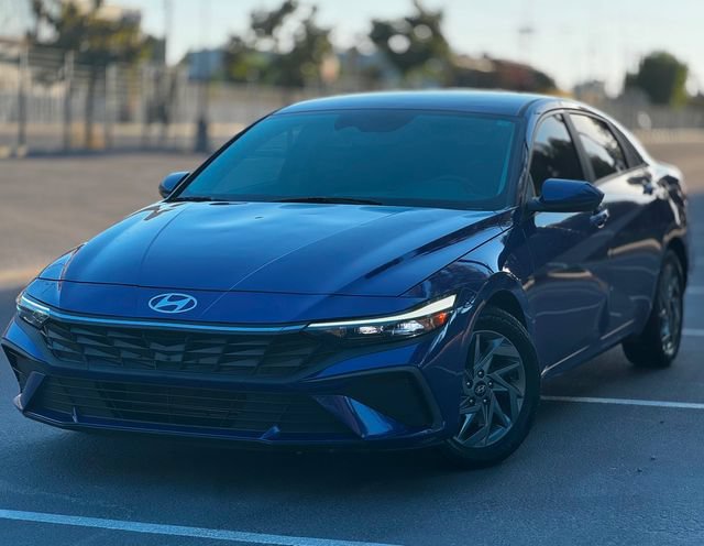 Used 2024 Hyundai Elantra SEL FWD image 6