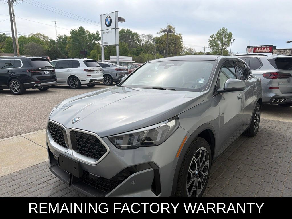 Used 2025 BMW X2 xDrive28i w/ Convenience Package AWD/4WD image 3