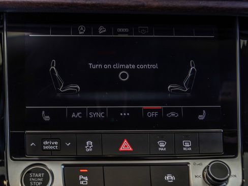 Used 2025 Audi Q7 3.0T Premium Plus AWD/4WD image 23