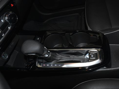 Used 2025 Chevrolet Trax ACTIV w/ Driver Confidence Package image 21