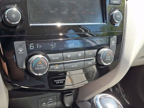 Certified 2022 Nissan Rogue Sport SL AWD/4WD image 16