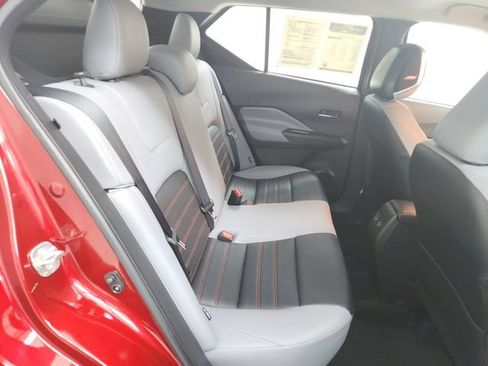 Used 2023 Nissan Kicks SR w/ SR Premium Package FWD image 34
