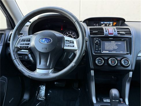 Used 2015 Subaru Forester 2.5i Touring w/ Eyesight & Navigation System AWD/4WD image 18