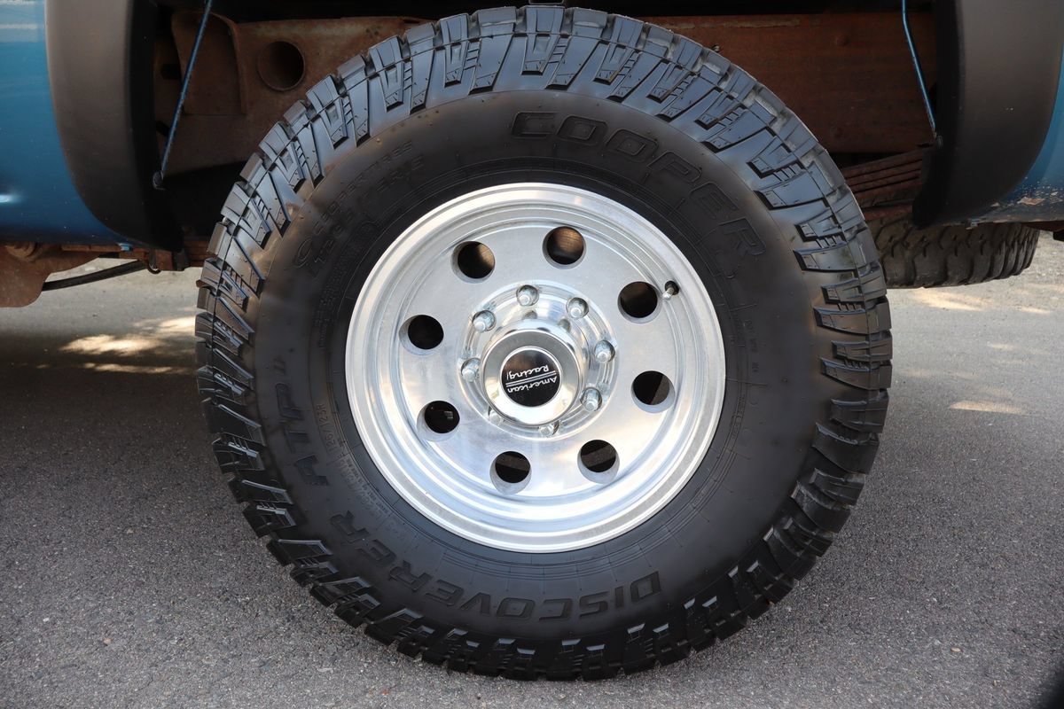 Used 2004 GMC Sierra 2500 SLT w/ Heavy-Duty Power Package AWD/4WD image 41