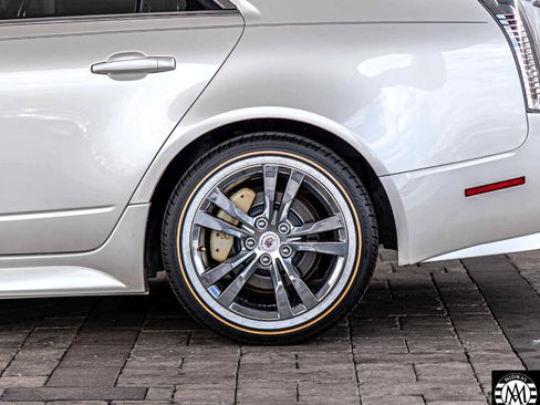 Used 2011 Cadillac CTS Performance image 7