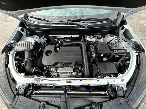 Used 2024 Chevrolet Equinox RS image 17