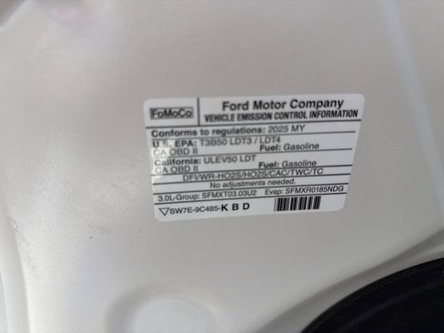 Used 2025 Ford Explorer ST AWD/4WD image 37