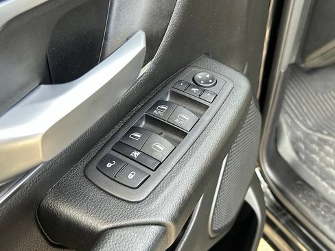 Used 2024 RAM 1500 Big Horn RWD image 31