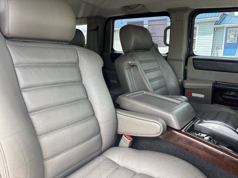 Used 2003 HUMMER H2 w/ Preferred Equipment Group AWD/4WD image 22