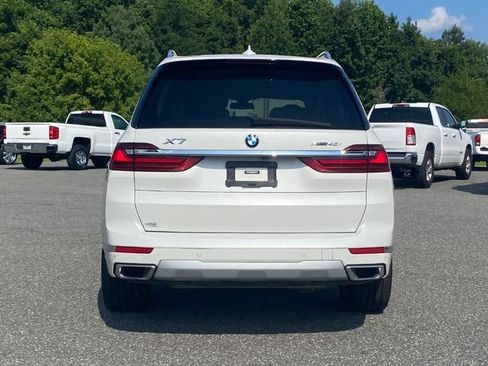 Used 2021 BMW X7 xDrive40i w/ Parking Assistance Package AWD/4WD image 4