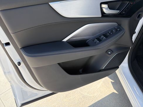 Certified 2026 Acura MDX FWD w/ Technology Package image 14