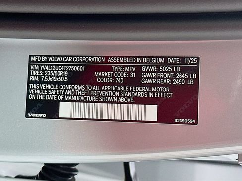Used 2026 Volvo XC40 B5 Plus w/ Protection Package Premier AWD/4WD image 27
