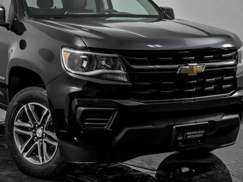 Used 2021 Chevrolet Colorado W/T w/ Custom Special Edition image 2