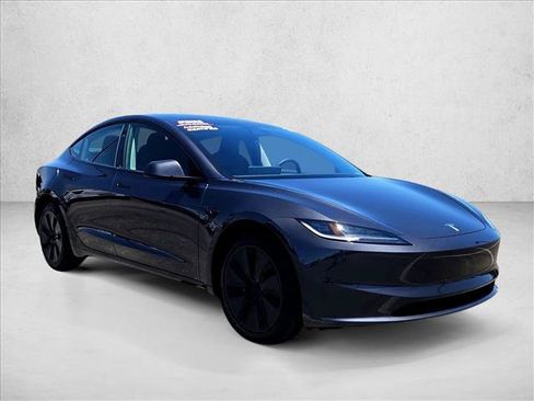 Used 2025 Tesla Model 3 Long Range RWD image 2