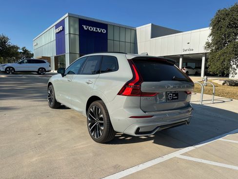 New 2026 Volvo XC60 B5 Ultra w/ Protection Package Premier image 4