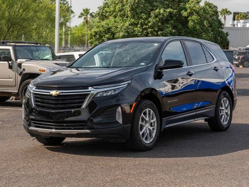 Used 2024 Chevrolet Equinox LT AWD/4WD image 3