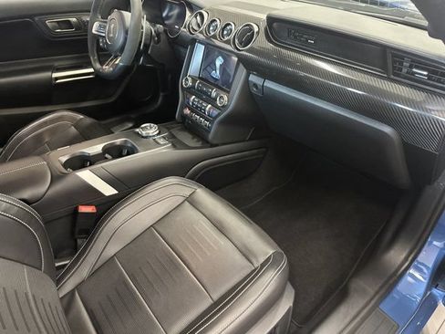 Used 2021 Ford Mustang Shelby GT500 w/ Technology Package RWD image 16