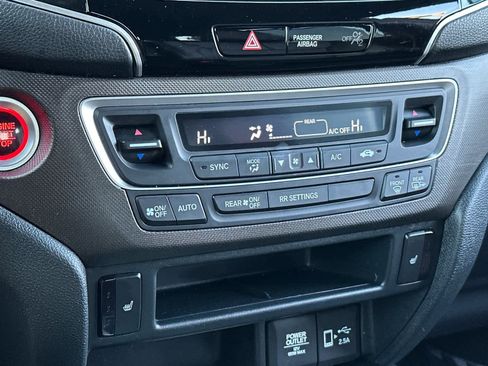 Used 2023 Honda Passport TrailSport image 20