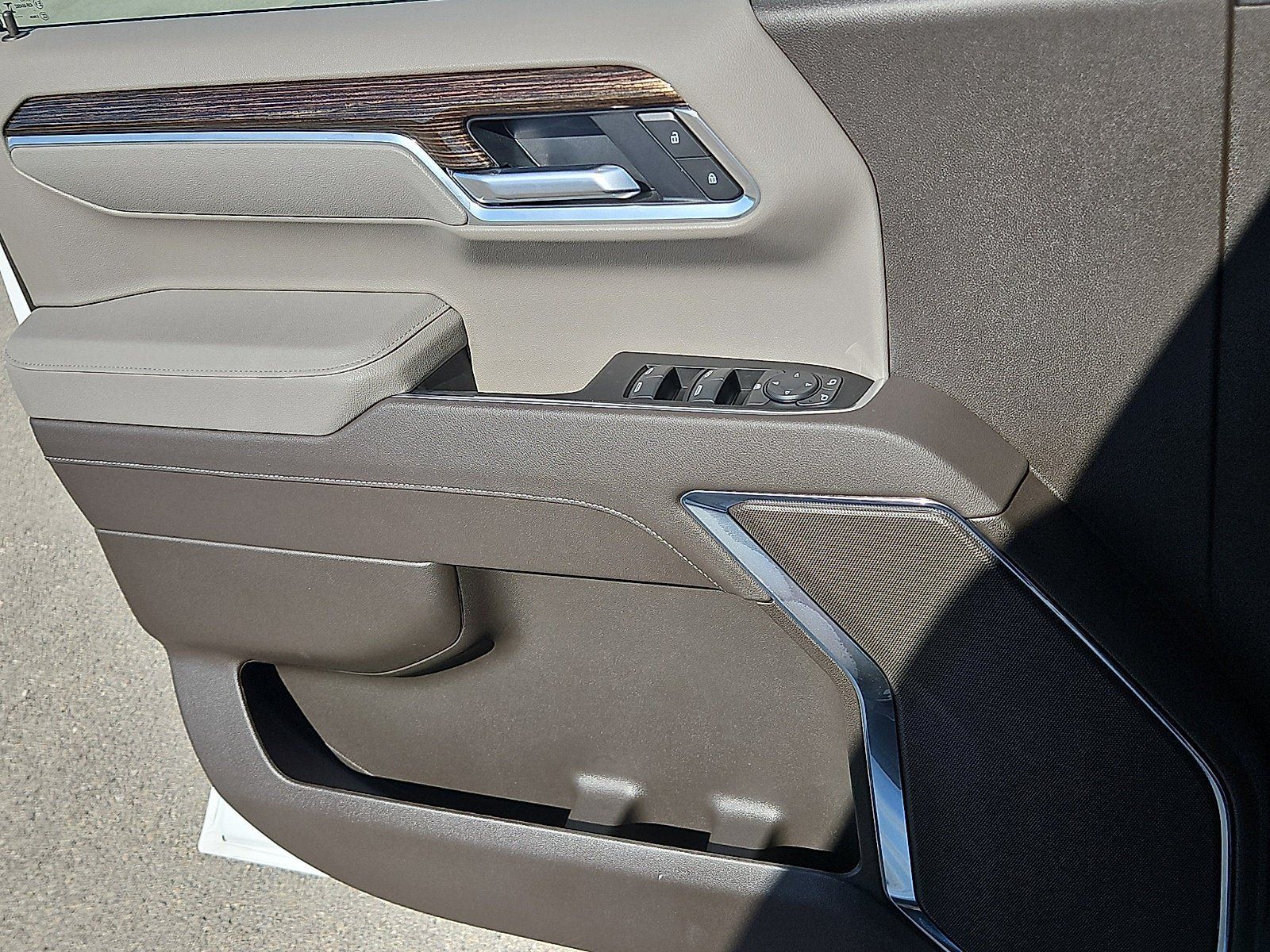 New 2026 GMC Sierra 1500 SLE RWD image 13