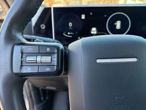 Used 2024 Hyundai Santa Fe Limited image 39