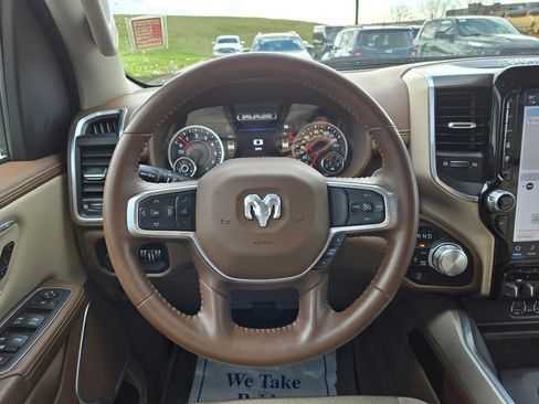 Used 2022 RAM 1500 Laramie AWD/4WD image 21
