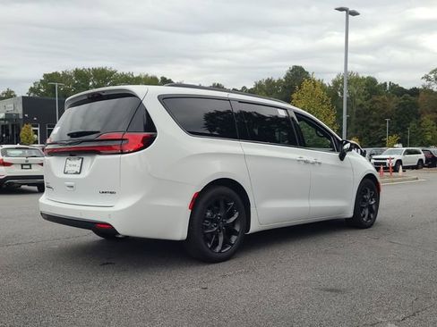 New 2026 Chrysler Pacifica Limited w/ Uconnect Theater Family Group image 3