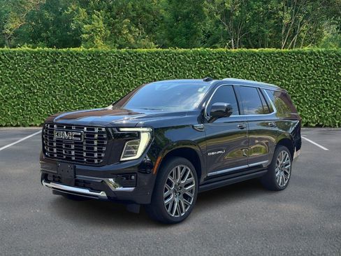 Used 2025 GMC Yukon Denali Ultimate AWD/4WD image 8