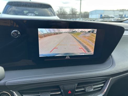 Used 2024 Buick Encore GX Sport Touring image 8